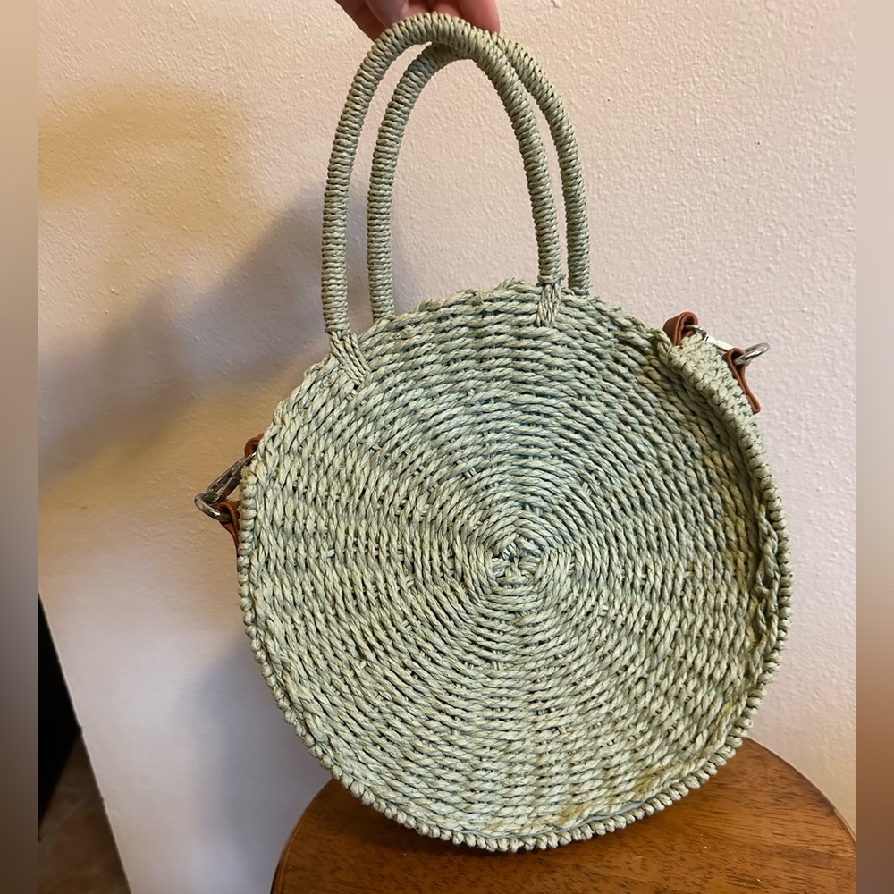 Round Mint Straw Crossbody